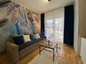 Prelepa garsonjera na Novoj Detelinari - kompletno nameštena