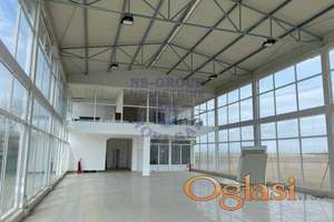 Hala u blizini Novog Sada