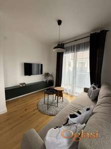 Lux,nov stan sa parkingom u Slavonskoj ID#18927