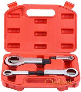 Set za lomljenje matica 4 kom  Set za lomljenje zapeklih i oštećenih matica bez oštećenja navojnog klina.  Za matice dimenzija: 9-12m 12-16mm 16-22mm 22-27mm  Količina: 4 kom  Ukoliko zelite da porucite Posaljite poruku  1 Ime i prezime 2 Ulica i broj 3 Mesto i postanski broj 4 Broj telefona za kontakt