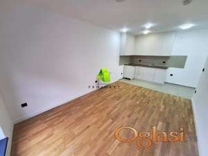 Nov neuseljavan poslovni prostor  sa parkingom kod Saborne crkve ID#7158