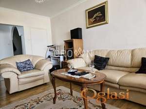 Izdaje se odličan 2.0 stan u Zemunu ID#1715