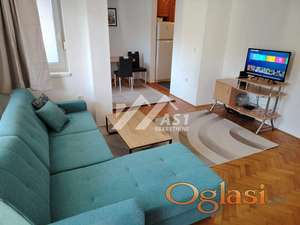 IZDAJE SE DVOSOBAN STAN U CENTRU-DUPLEX ID#5215