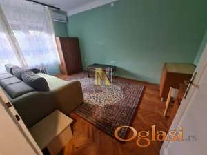 Namešten dvosoban stan - Spens