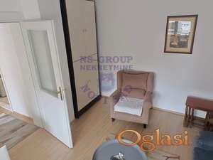 Odličan jednoiposoban stan na Socijalnom.