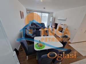 Prelep trosoban stan u kompleksu Delta Residence, 81m2 , 5.sprat