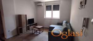 Nov jednoiposoban,namešten stan-odmah useljivo