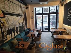 LEPO NAMEŠTEN LOKAL ZA KAFIĆ NA FANTASTIČNOJ LOKACIJI, CENTAR