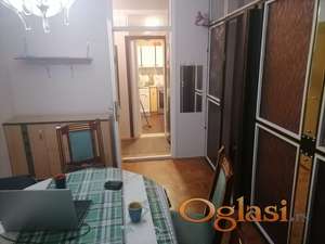 Jednoiposobni stan u funkciji trosobnog, 44 m2, Novi Sad