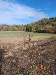 Prodajem gradjevinski plac od 1000m2 asfaltni put