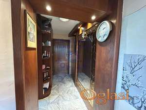 Odlicna stan u Ponudi!