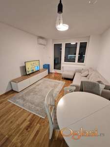 Sajam - jednoiposoban stan sa dva garažna mesta