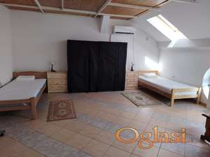 Dvosoban stan za 3 studenta, 150€ po osobi