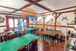 Kuća - poslovni  prostor  u  centru  grada, 166 m2, manji  plac