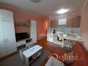 Garsonjera - 21m2 - Bulevar oslobođenja kod Dnevnika