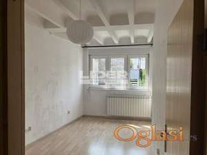 Izdaje se prostran stan na top lokaciji ID#2753