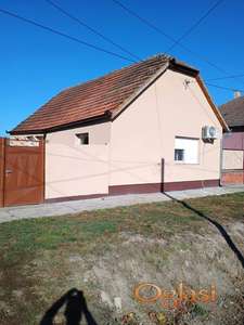 renovirana kuca u backom gradistu 63m2