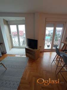 VLASNIK PRODAJE: Moderan i svetao stan na odličnoj lokaciji – Slovačka