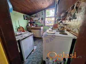 Kuća na Puckarošu sa prelepim placem