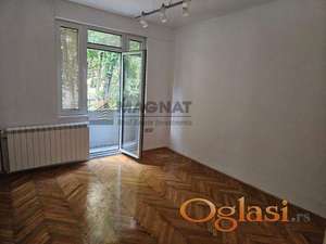 Najbolji sprat u salonskoj zgradi