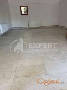 Izdaje se odličan lokal kod hotela Tami, 46m2
