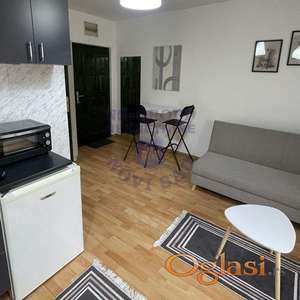 Komforna garsonjera u užem centru