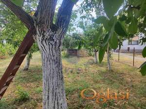 Retko u ponudi! Plac u Veterniku,897m2