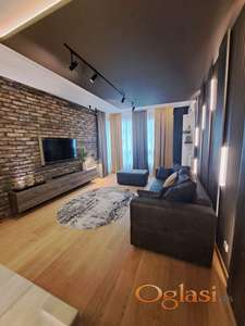 Izdavanje stanova Novi Beograd-Dvosoban lux stan,novogradnja,garaza