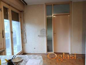 Dvosoban, adabtibilan u trosoban,Voždovac ID#8769