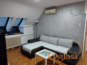 <p>NAMEŠTEN DVOSOBAN STAN SA POGLEDOM NA FRUŠKU GORU, LIMAN 4