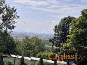 IRIG - ŠIRI CENTAR - 854.00 m2