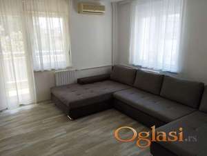 Dvosoban namešten stan