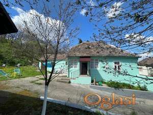 Kuća u centru Krušedola – priroda, mir i odlična lokacija