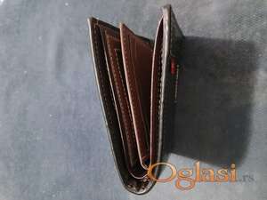 Prodajem muški novčanik Carrken style