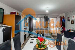 Kuća  na  Mramorskom brdu, prizemlje  i  sprat, 104 m2, plac  406 m2