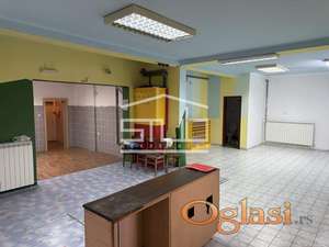 Veliki lokal, prometna lokacija, parking u Rakovici! ID#1464