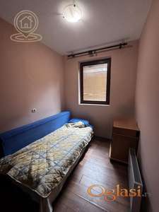 Na prodaju dvosoban stan u strogom centru – Đeram pijaca