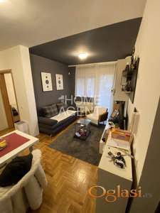 Odličan, sa garažnim mestom i dvorištem ID#1465