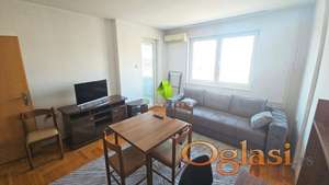 Jednoiposoban stan na keju ID#7986