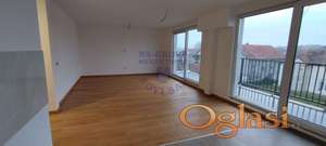 Troiposoban stan na Somborskoj rampi 98m2