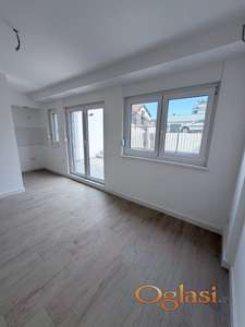 Dvosoban stan Petrovaradin