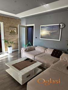 Komforan duplex - dve zastakljene terase + parking! 