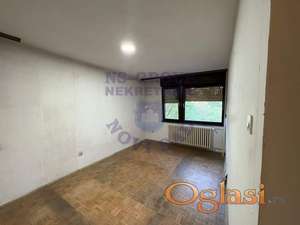 Na prodaju dvosoban stan u Petrovaradinu