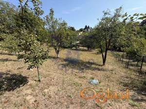 Plac na Banstolu,800m2