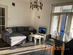 Izdajem salonac 120m2 centar Beograda