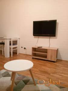 Vlasnik izdaje nameštenu garsonjeru, stan je slobodan od 01.03.2026