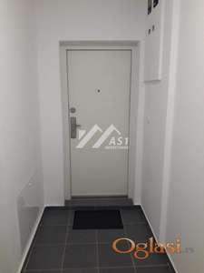 Izdaje se odličan lokal na Furoškom putu ID#8288