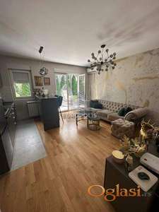 Luksuzan dvosoban stan sa baštom ID#7850