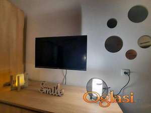 NAMEŠTENA GARSONJERA U ŠAFARIKOVOJ ULICI 250 EVRA