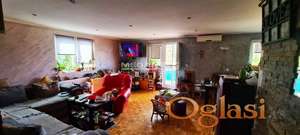 Vojlovica, dve stambene jedinice